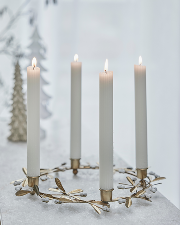 Adventsscene fra Lene Bjerre - dekorativ julepynt med stemningsfulle detaljer, perfekt for å skape koselig atmosfære i hjemmet.