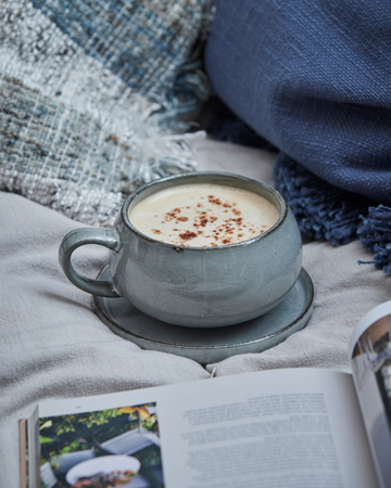 Lene Bjerre kopper og krus i stilfullt design. Vakkert servise som tilfører eleganse til borddekkingen. Ideelle for både hverdag og spesielle anledninger.