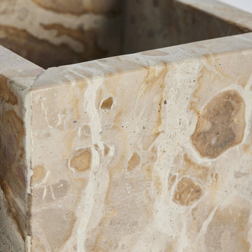 Ellia eske H13 cm. sand marmor