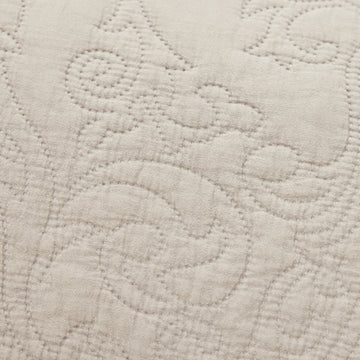 Isabelle sengeteppe 260x240 cm. sand polyester