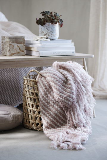 Ellia eske H13 cm. sand marmor