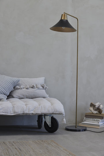 Ellia dekorasjon H15 cm. sand marmor