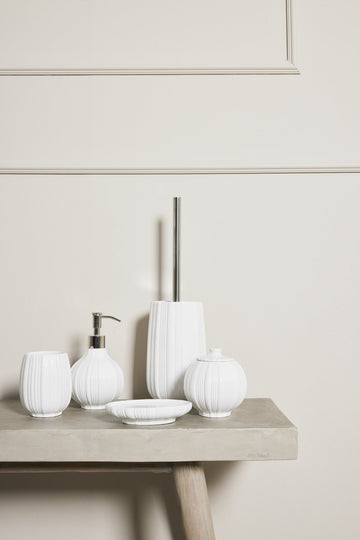 Lily såpeskål hvit 14x10 cm.