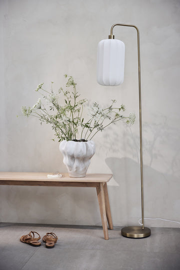 Viola vase 30x33 cm. sand