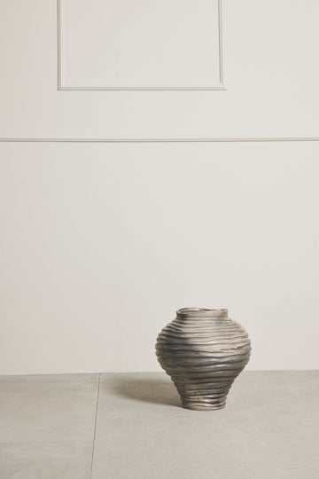 Hielle vase grå 31x31 cm.