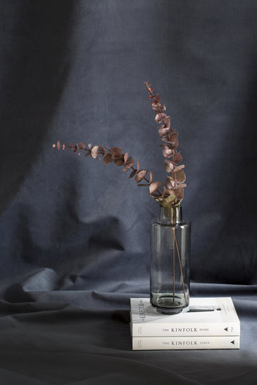 Hedria vase H30 Ø11 cm. røyket grå