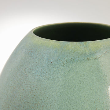 Eslia vase H20 cm. mint