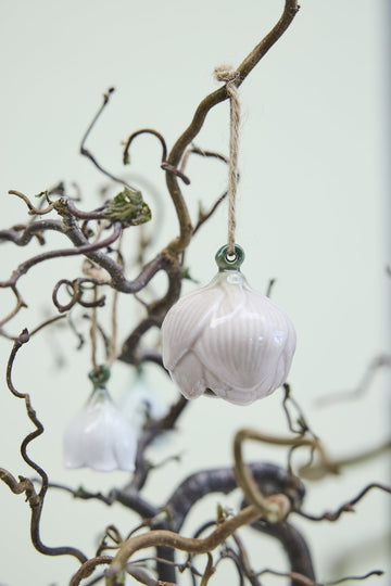 Dehlia sett med 2 blomsteroppheng Off White