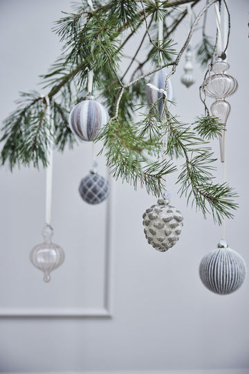 Perline ornament H11 cm. råhvit