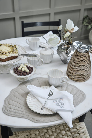 Camille kakefat 27x27 cm. Off White